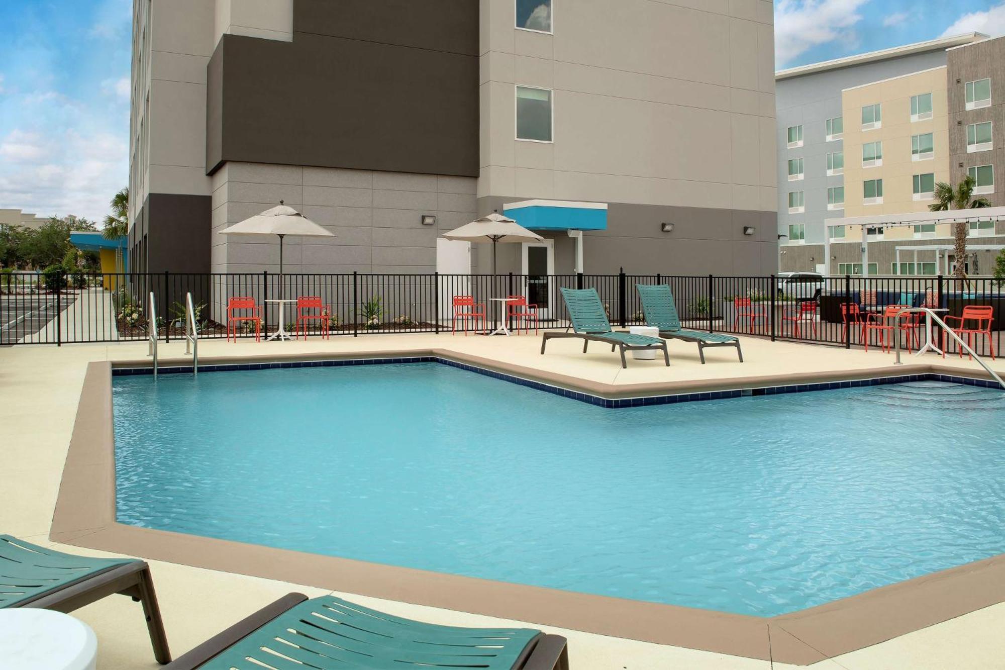Tru By Hilton Jacksonville Airport Exterior photo